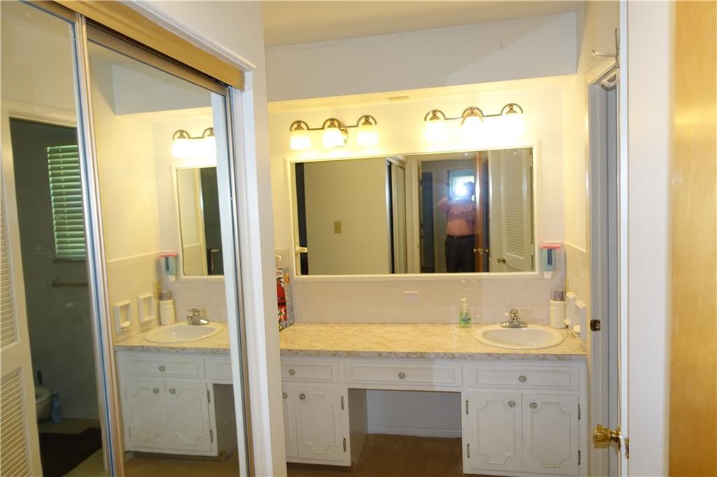 8232 Rumford Road Indianapolis, IN 46219 - Photo 13 of 17 Gallery Image 13