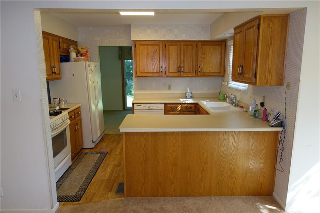 8232 Rumford Road Indianapolis, IN 46219 - Photo 3 of 17 Gallery Image 3