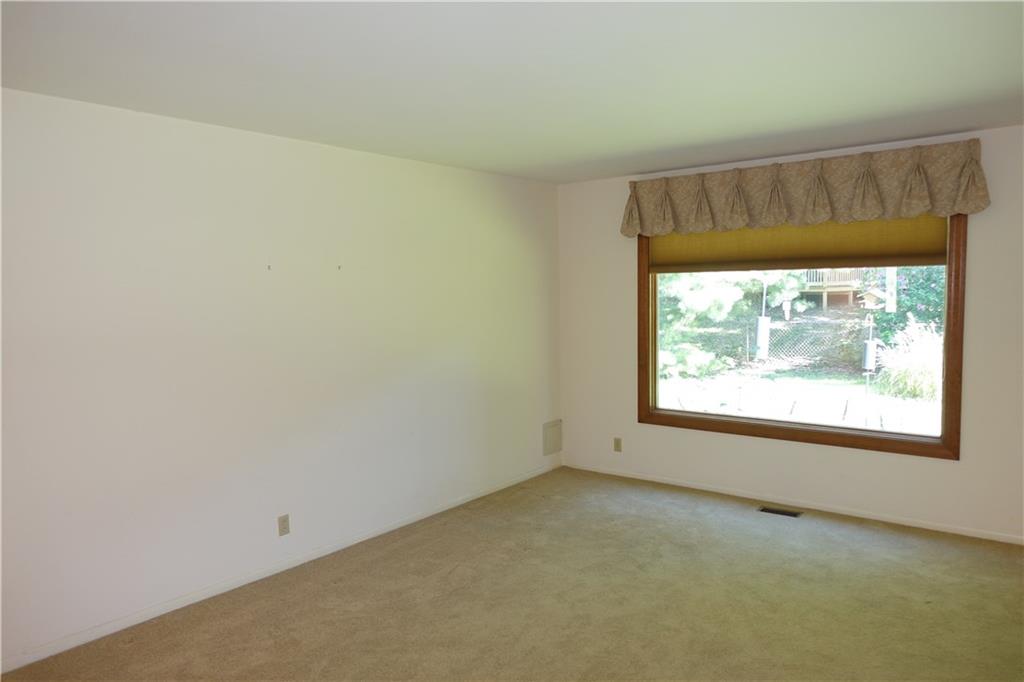 8232 Rumford Road Indianapolis, IN 46219 - Photo 7 of 17 Gallery Image 7