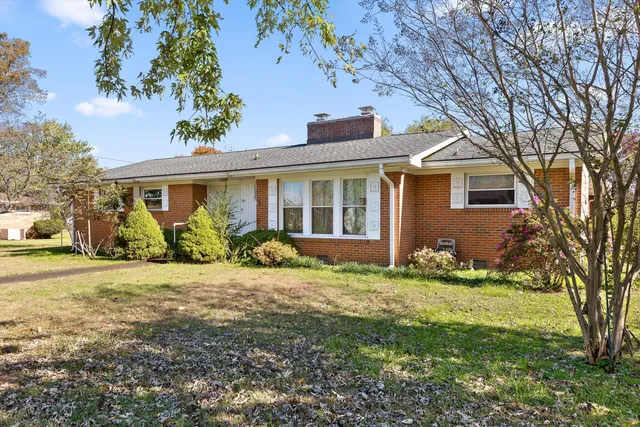 $335,000 | 1704 Omalee Avenue, Chattanooga, TN 37411