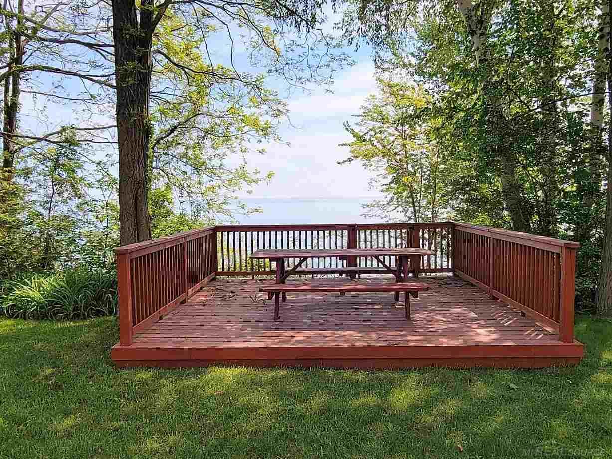 2789 South Lakeshore Road Applegate, MI 48401 - Photo 39 of 47 50044961-38.JPG