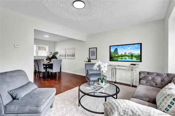 $749,000 | 1167 Warwick Street, Uniondale, NY 11553