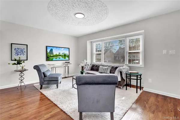 $749,000 | 1167 Warwick Street, Uniondale, NY 11553