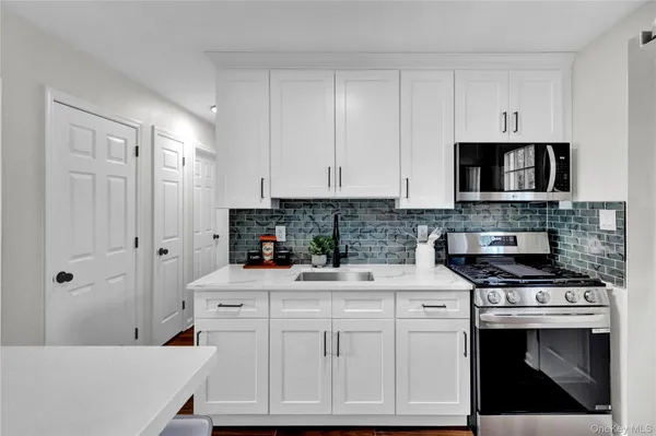 $749,000 | 1167 Warwick Street, Uniondale, NY 11553