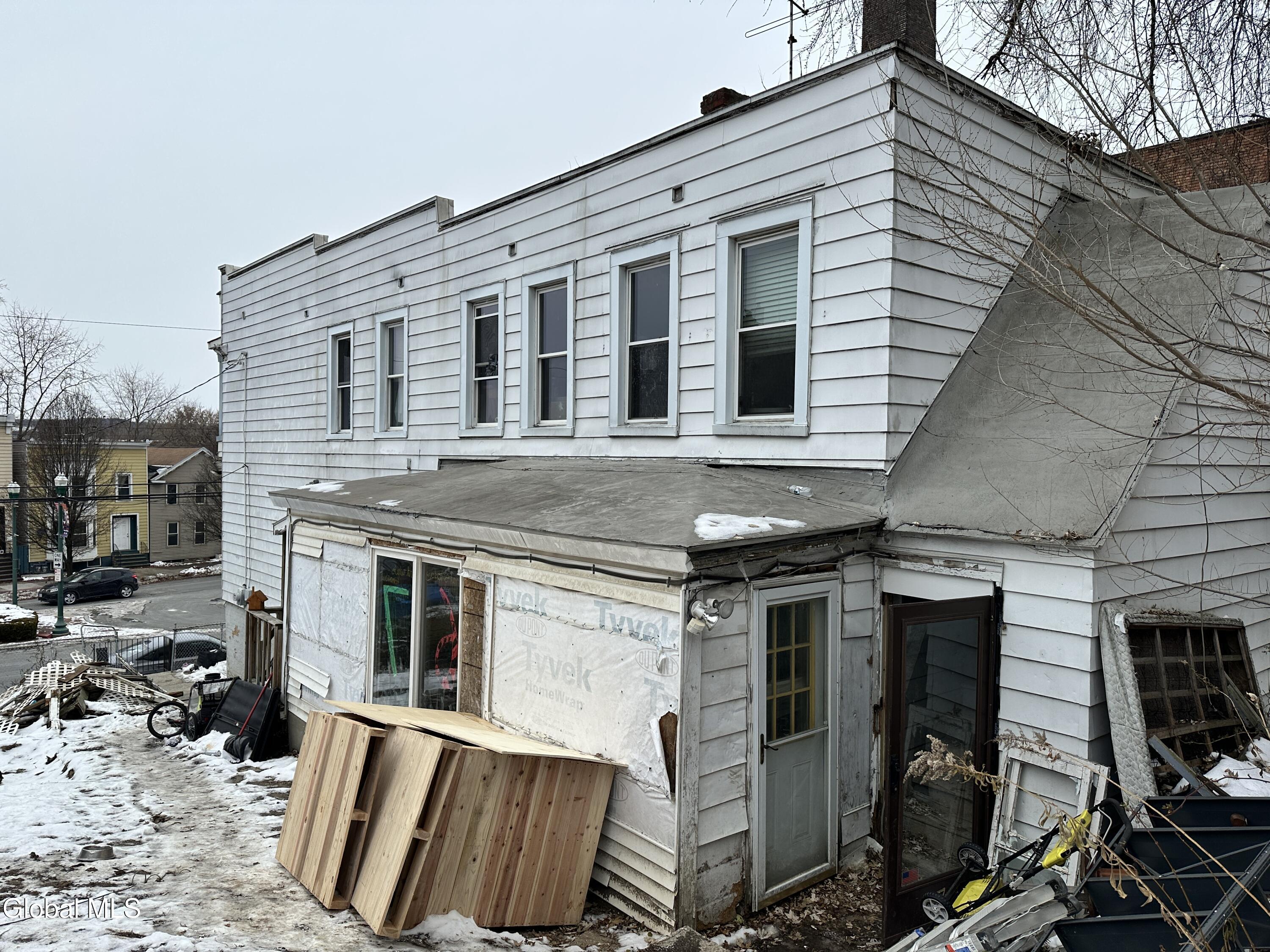 490 4th Street Troy, NY 12180 - Photo 4 of 6 IMG_2152