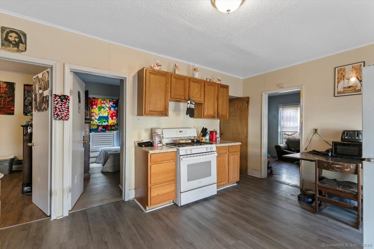 181 James Street New Haven, CT 06513 - Photo 16 of 37