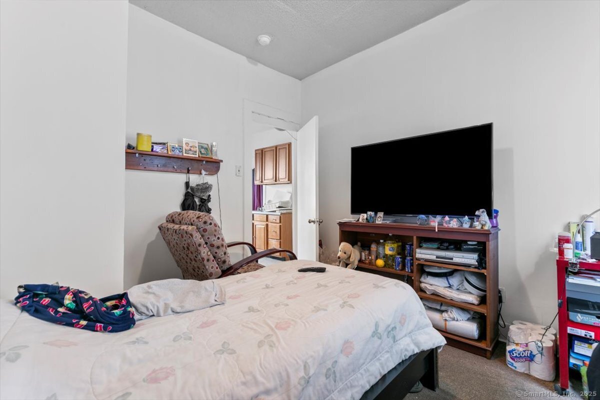 181 James Street New Haven, CT 06513 - Photo 8 of 37