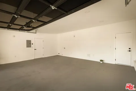 $1,495,000 | 6374 Macal Place, Los Angeles, CA 90068