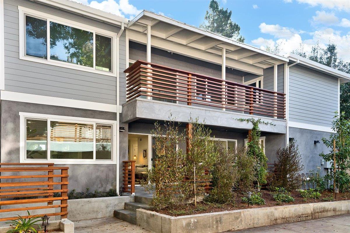 975 Florence Lane, Unit 5, Menlo Park, CA 94025 Compass