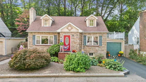 $825,000 | 34 Raybrook Road, Yonkers, NY 10704
