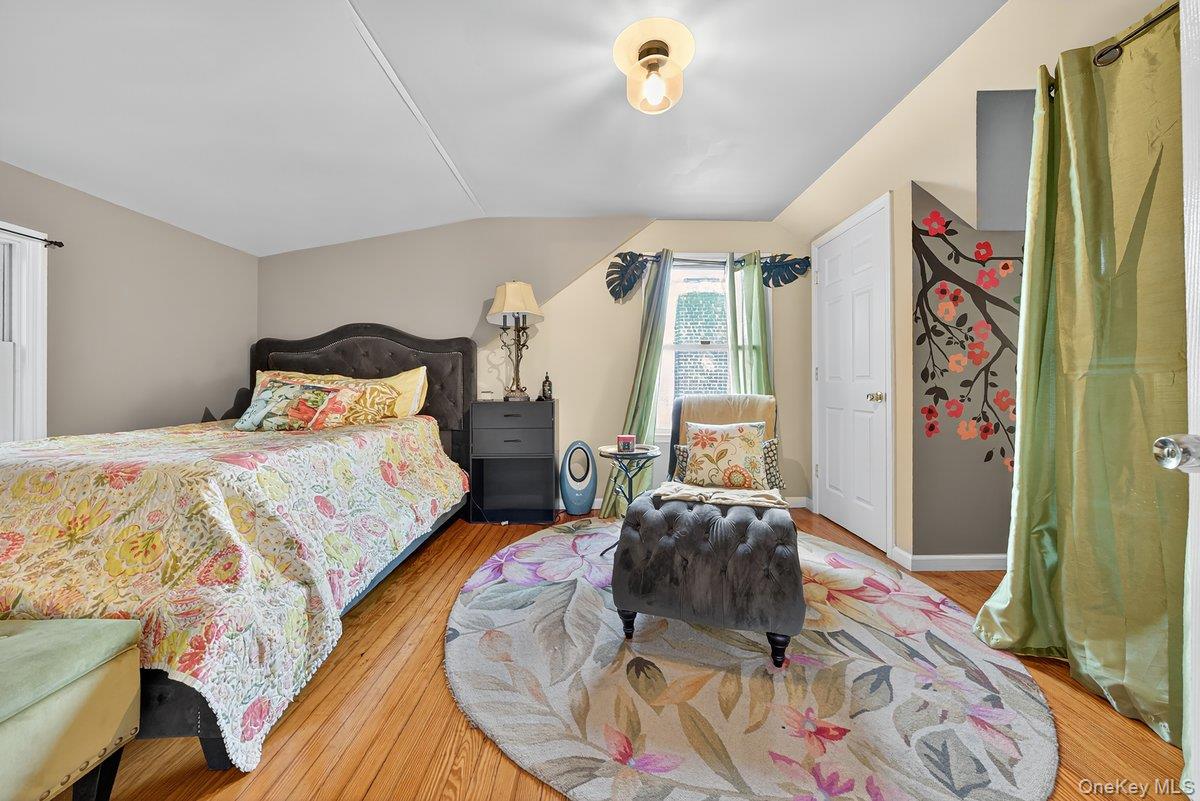 34 Raybrook Road Yonkers, NY 10704 - Photo 22 of 47 Second floorBedroom # 2Another angle