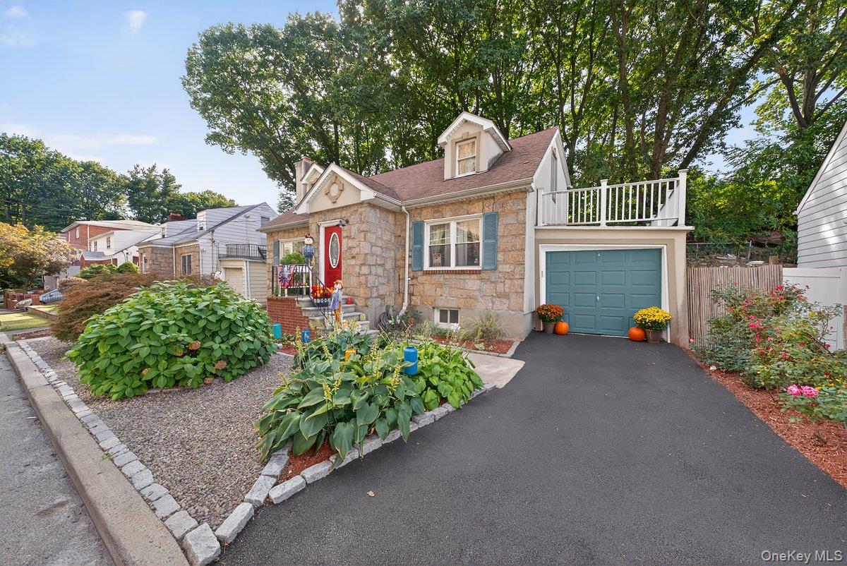 34 Raybrook Road Yonkers, NY 10704 - Photo 3 of 47