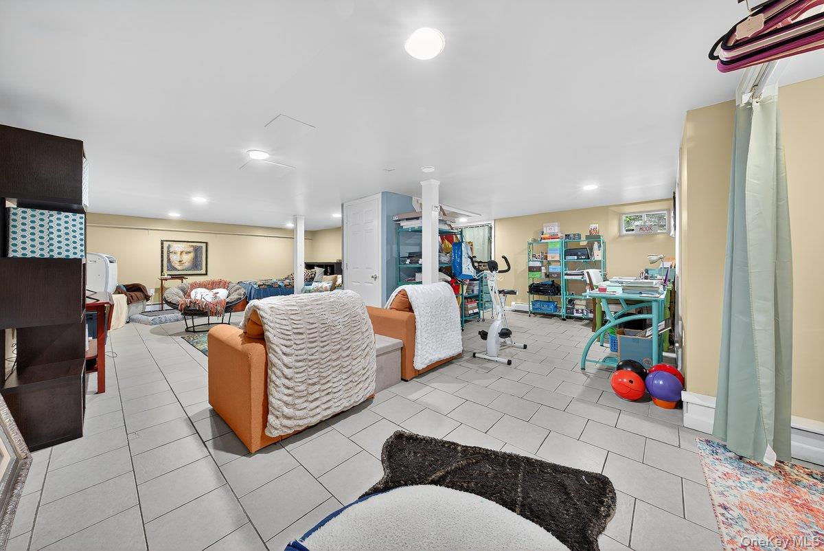 34 Raybrook Road Yonkers, NY 10704 - Photo 32 of 47