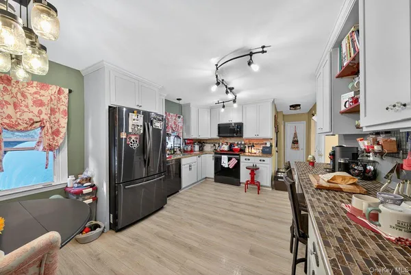 $825,000 | 34 Raybrook Road, Yonkers, NY 10704