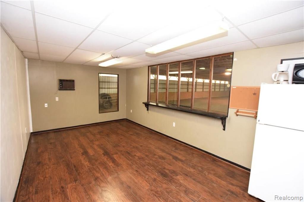 4305 South Genesee Road Grand Blanc, MI 48439 - Photo 20 of 26