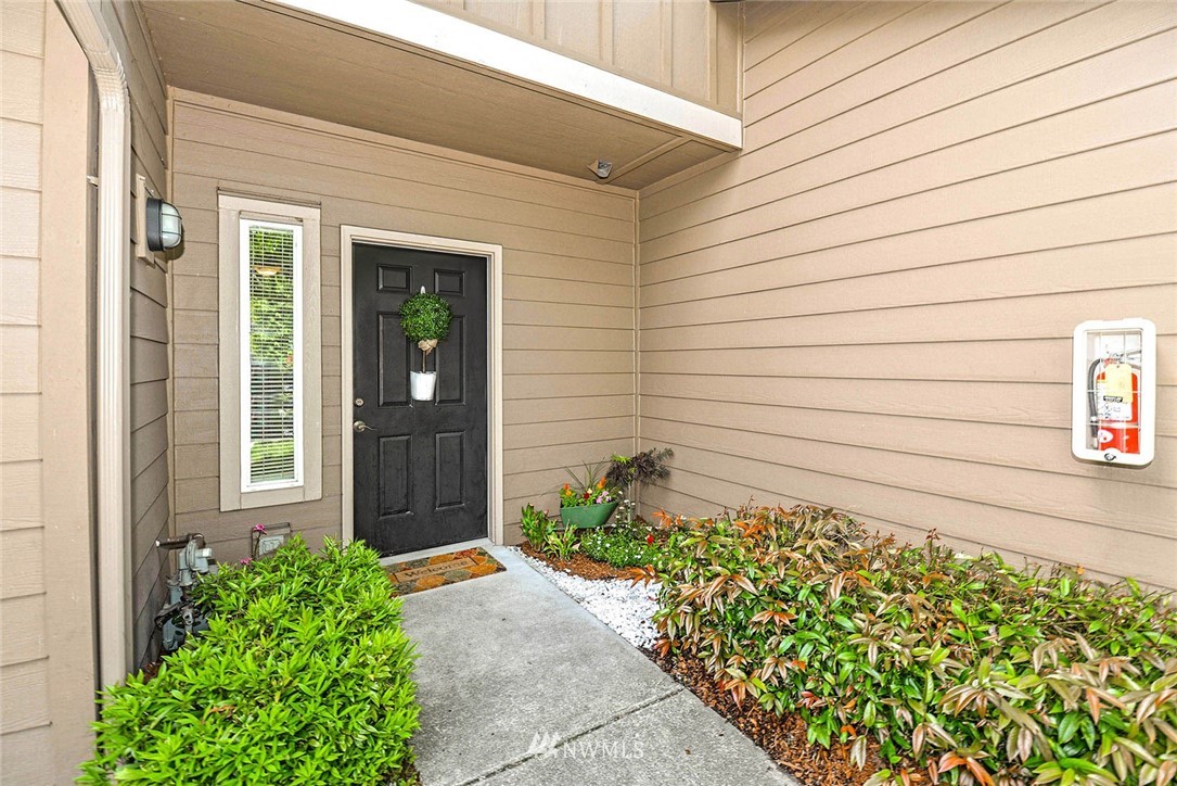 18930 Bothell Everett Highway, Unit K102 Bothell, WA 98012 - Photo 22 of 24