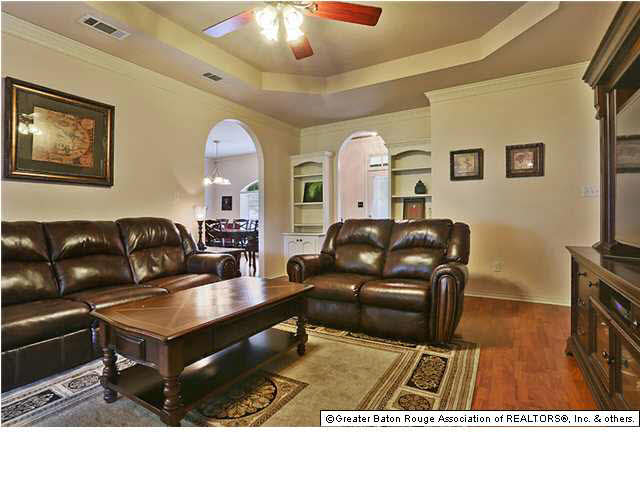 17251 Rennes Road Prairieville, LA 70769 - Photo 3 of 15 Gallery Image 3