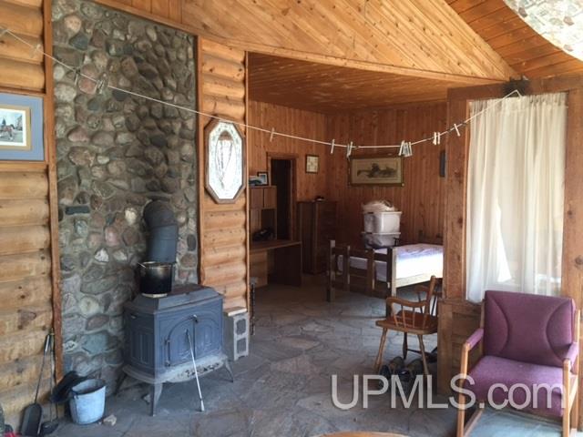 191 B Road Marquette, MI 49855 - Photo 4 of 16