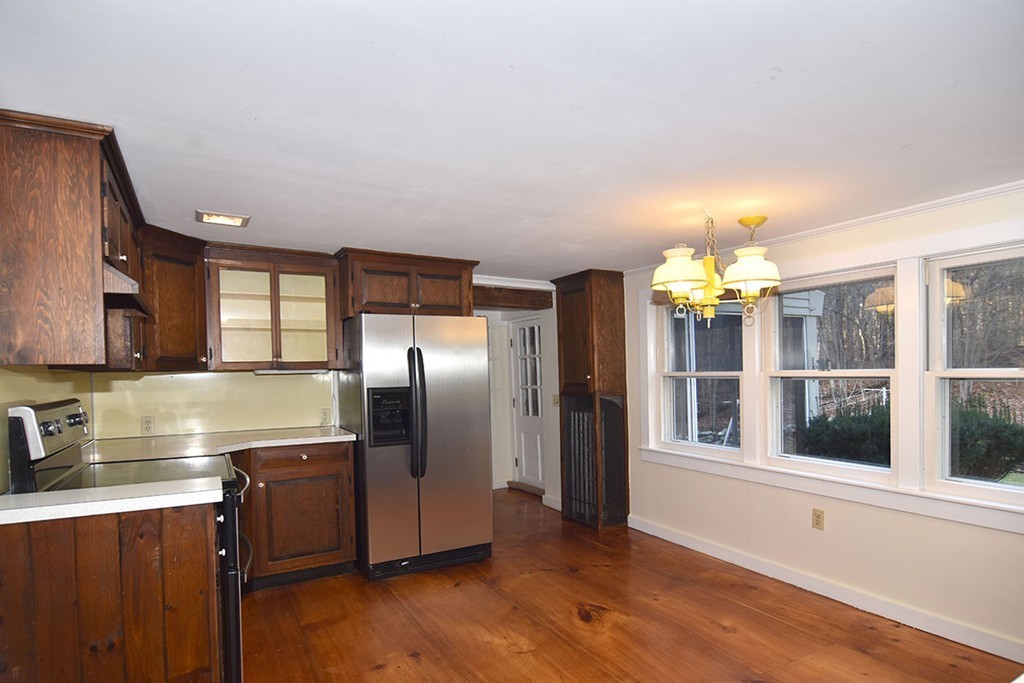 246 Brooks Station Road Princeton, MA 01541 - Photo 6 of 28