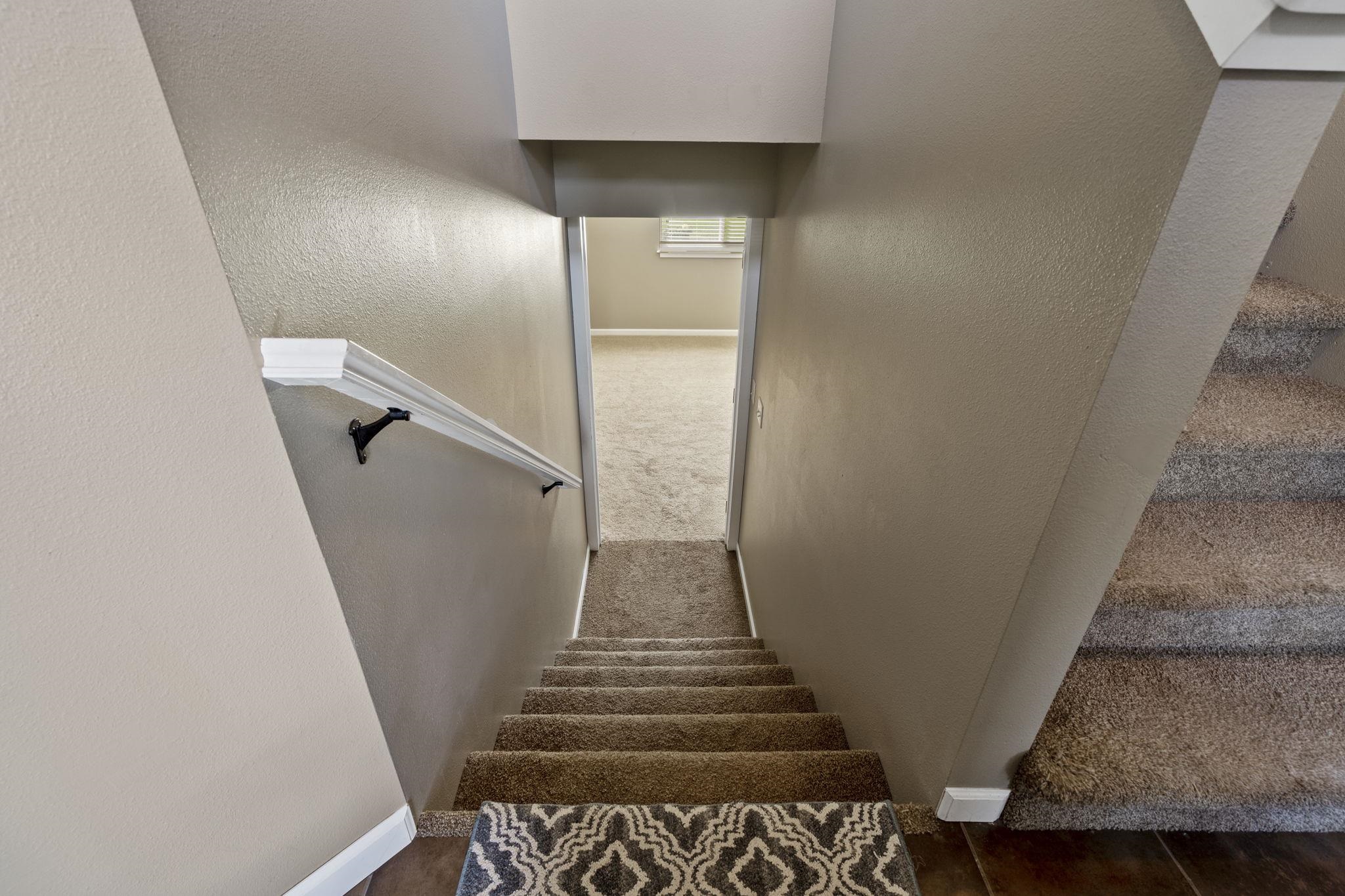 15317 North Hunter's Pointe Road Mead, WA 99021 - Photo 20 of 34