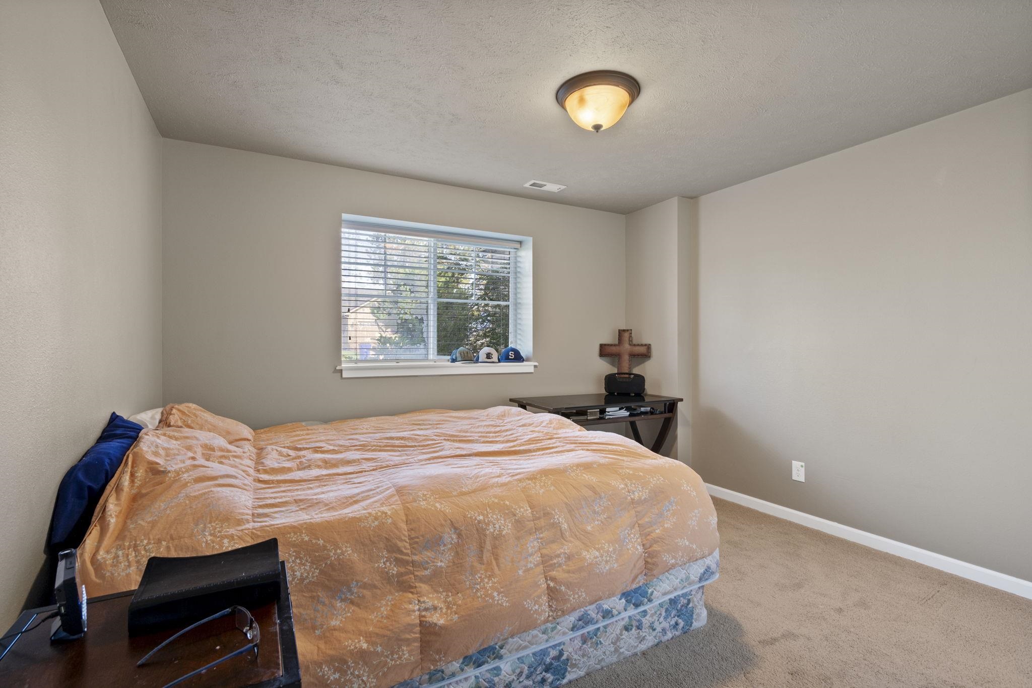 15317 North Hunter's Pointe Road Mead, WA 99021 - Photo 24 of 34