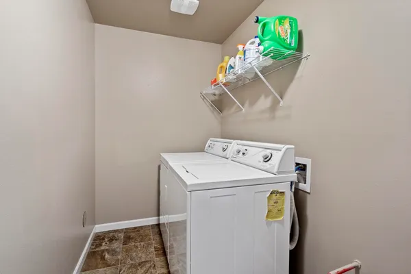 $599,900 | 15317 North Hunter's Pointe Road, Mead, WA 99021