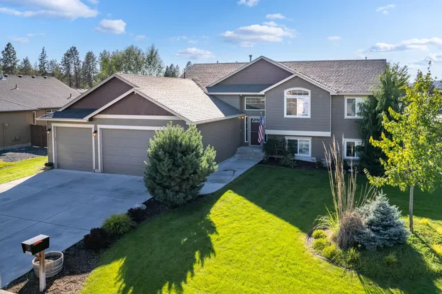 $629,900 | 15317 North Hunter's Pointe Road, Mead, WA 99021