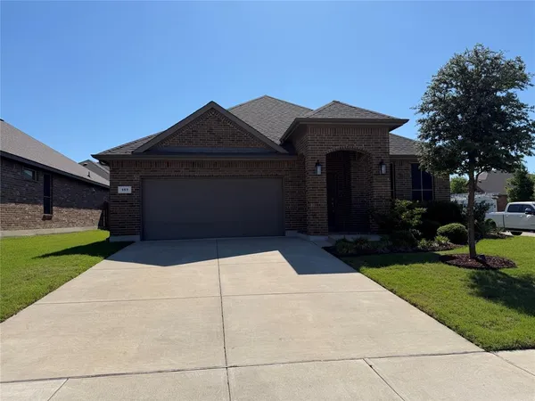 $2,200 | 157 Wagon Wheel Drive, Waxahachie, TX 75167
