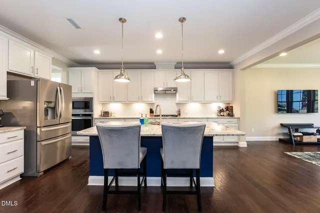 a view of walk in closet