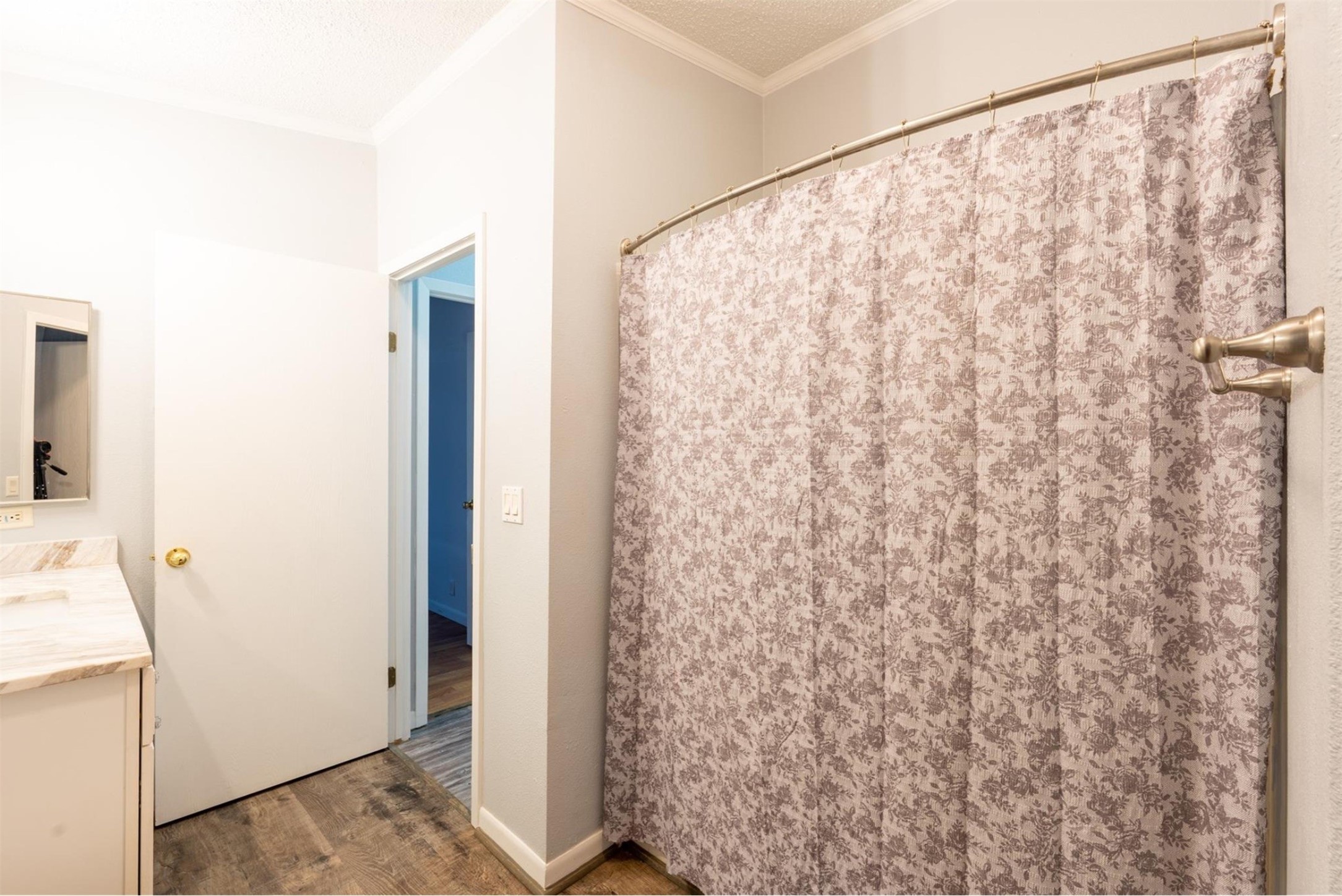314 County Road 3577 Cleveland, TX 77327 - Photo 20 of 23 a view of utility room