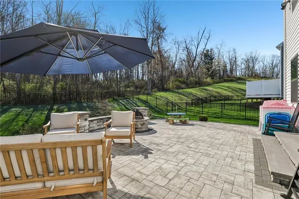 $645,000 | 2001 Tamarack Court, McDonald, PA 15057