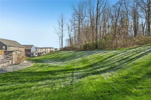 $645,000 | 2001 Tamarack Court, McDonald, PA 15057