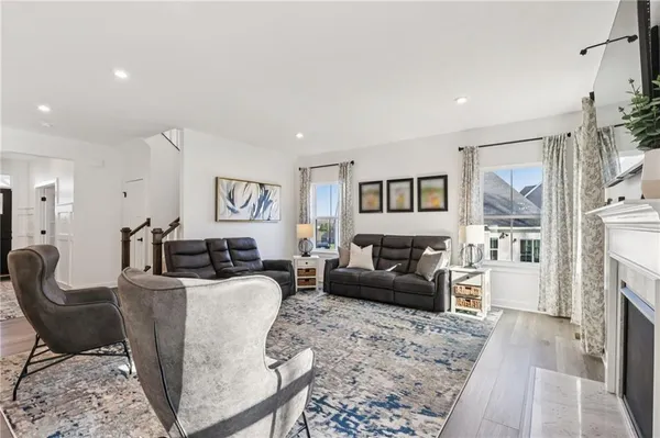 $645,000 | 2001 Tamarack Court, McDonald, PA 15057