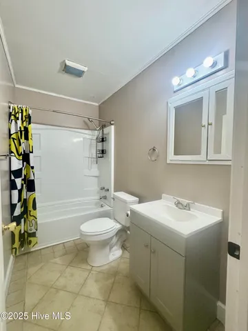 $1,750 | 403 Brentwood Avenue, Jacksonville, NC 28540