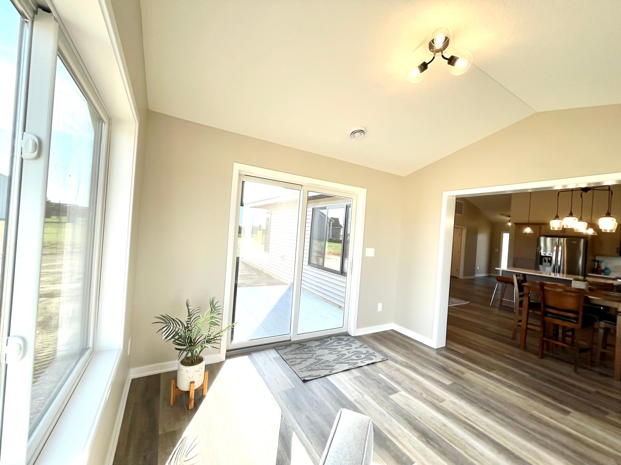 602 9th Street Wanamingo, MN 55983 - Photo 6 of 23