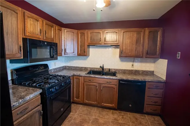 $225,000 | 3001 Dover Street, St. Joseph, MO 64506