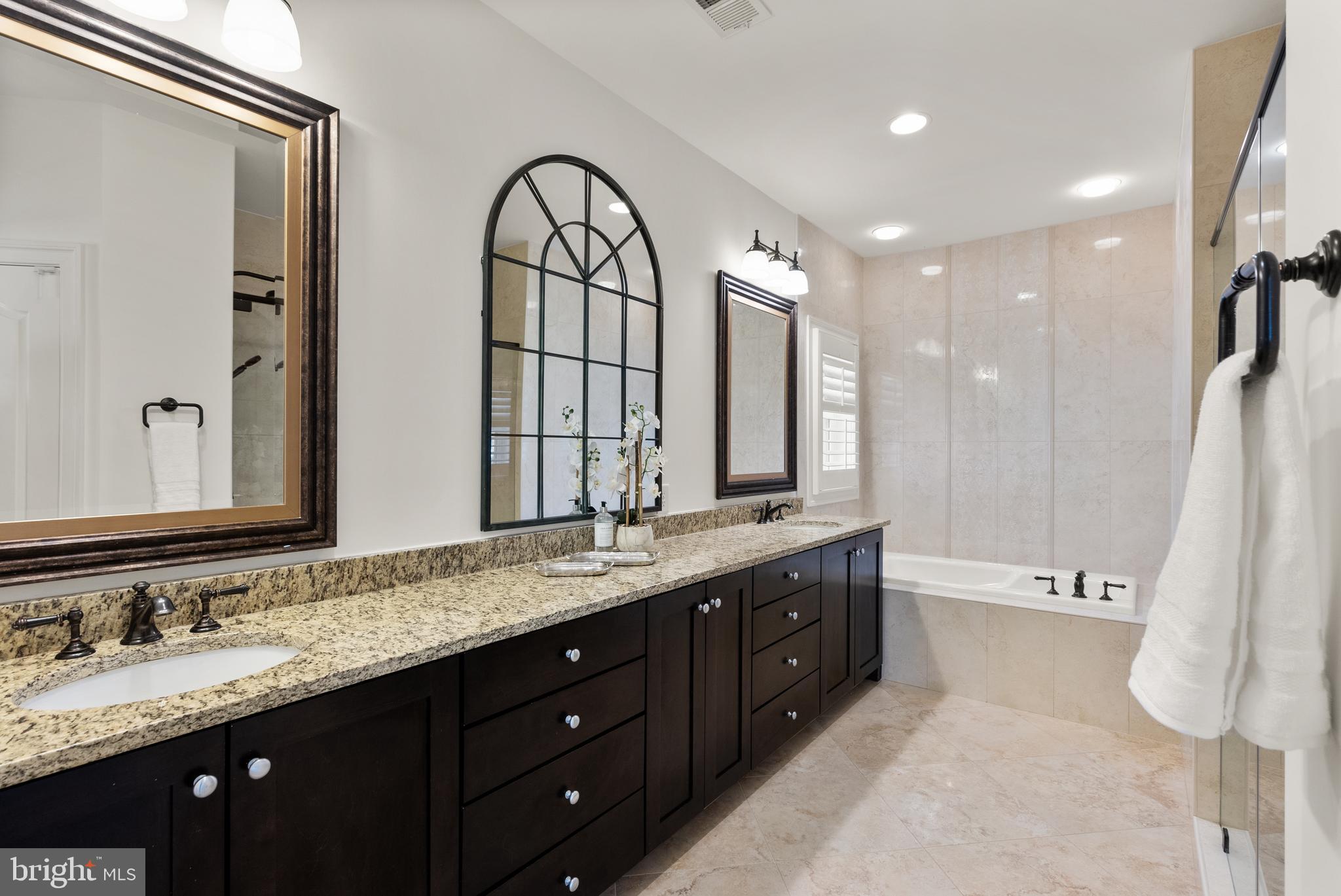 1009 Cottage Street Southwest Vienna, VA 22180 - Photo 19 of 35