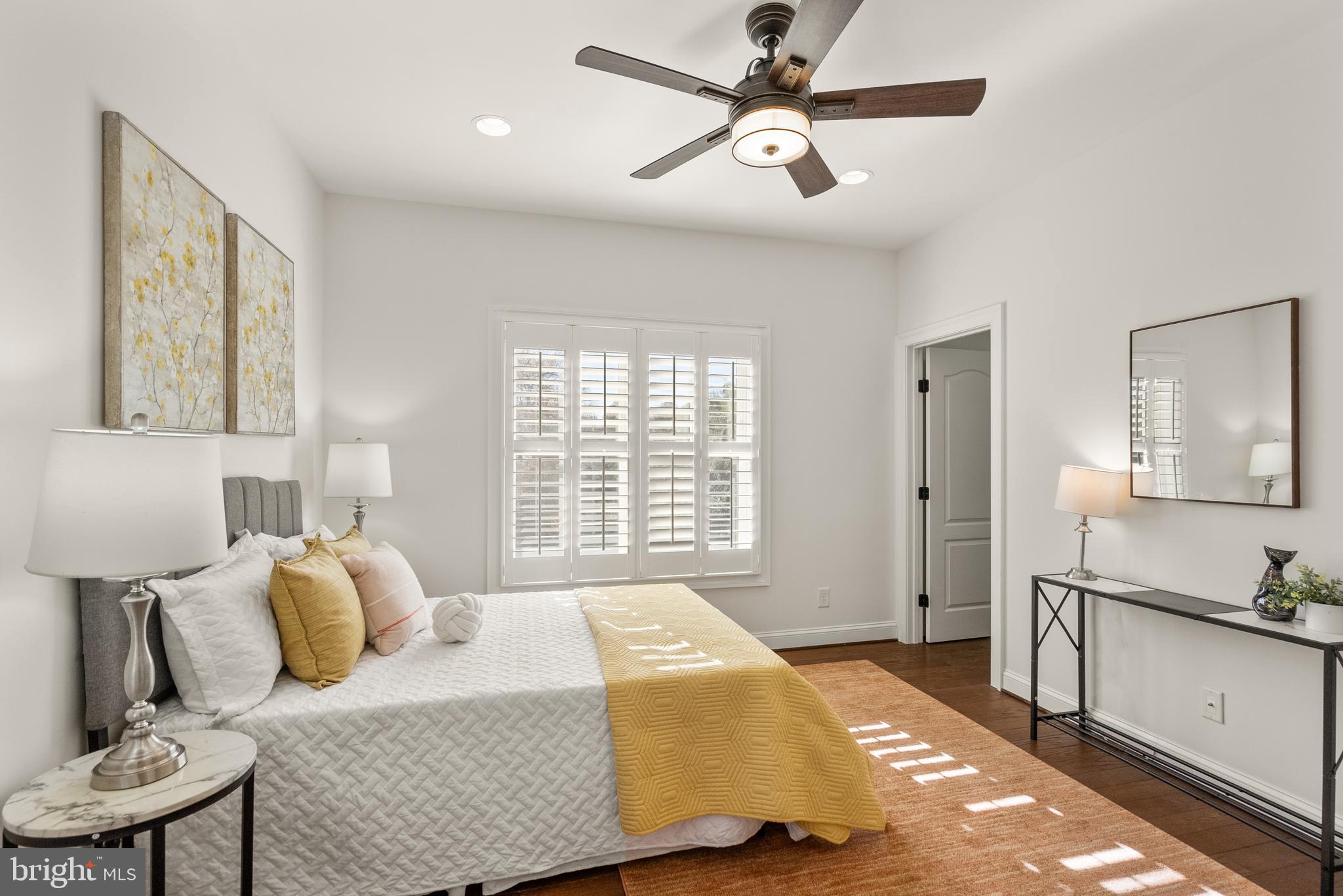 1009 Cottage Street Southwest Vienna, VA 22180 - Photo 28 of 35