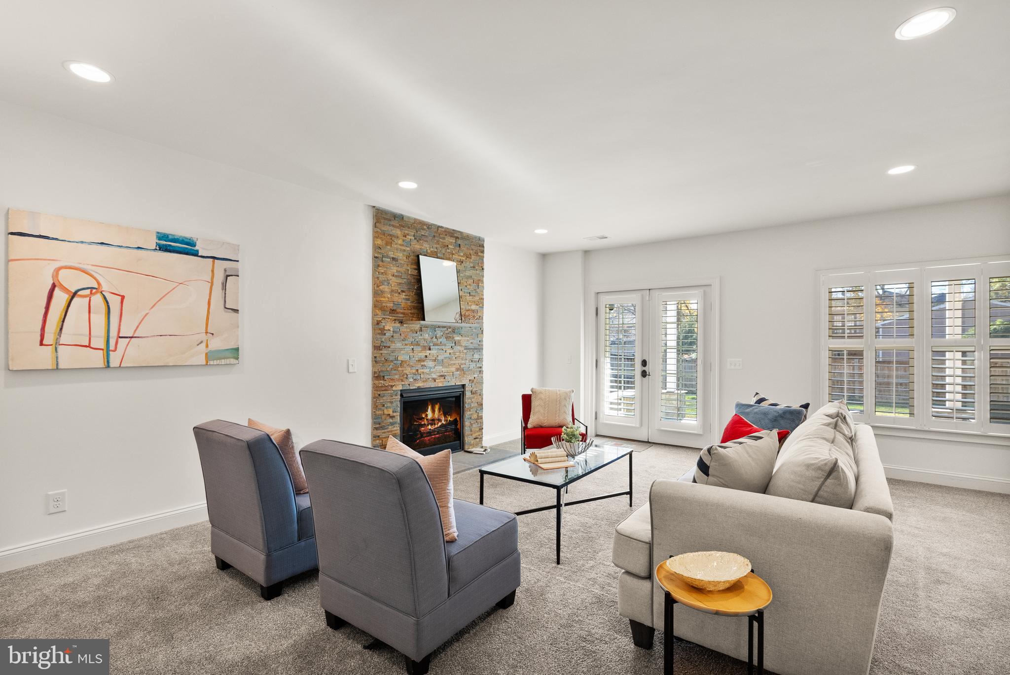 1009 Cottage Street Southwest Vienna, VA 22180 - Photo 29 of 35