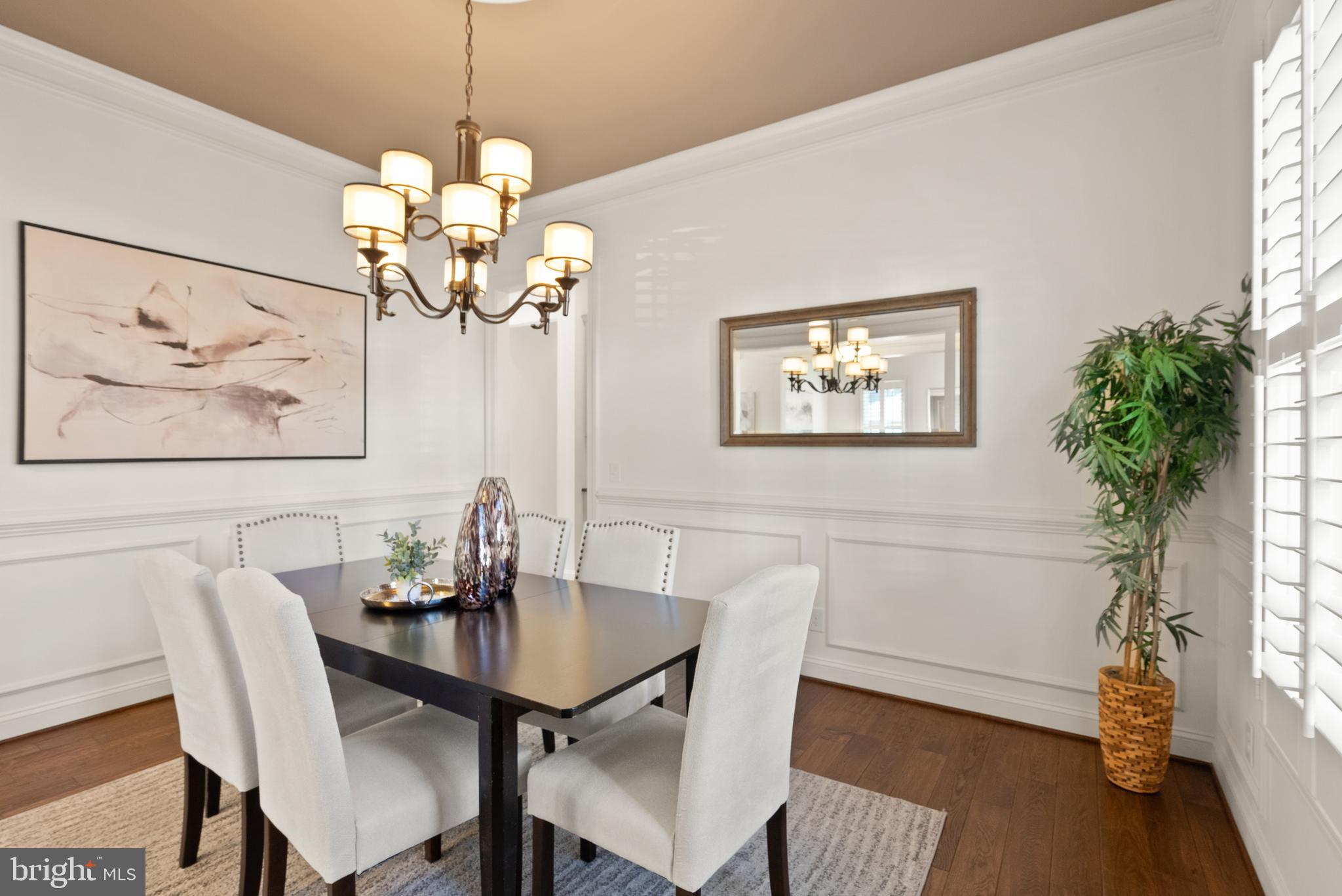 1009 Cottage Street Southwest Vienna, VA 22180 - Photo 6 of 35