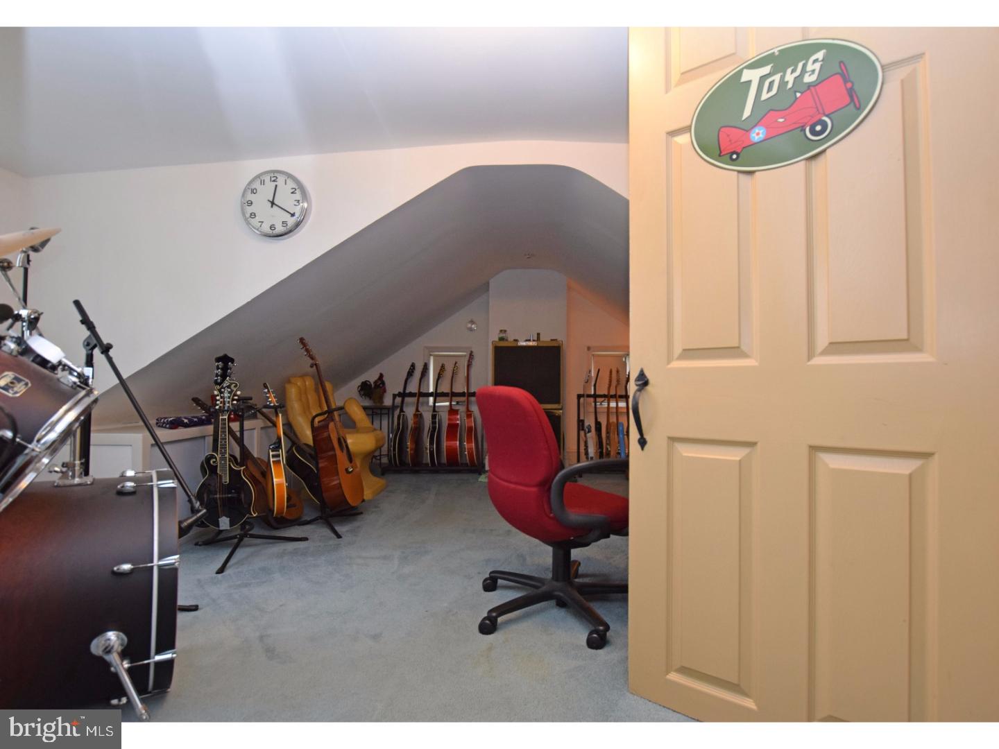 517 Tryens Road Aston, PA 19014 - Photo 20 of 25 Bedroom