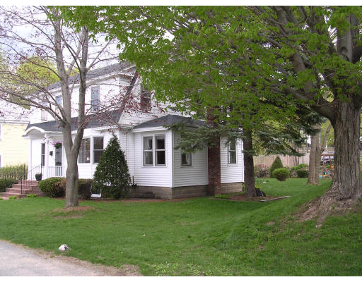 4 Sherman Street Maynard, MA 01754 - Photo 1 of 14 Gallery Image 1