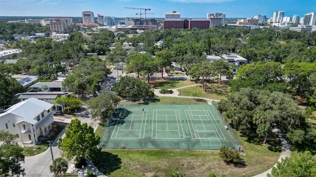a view of a multi story building