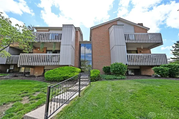 $84,500 | 1787 Cherokee Drive, Unit B, Dayton, OH 45449