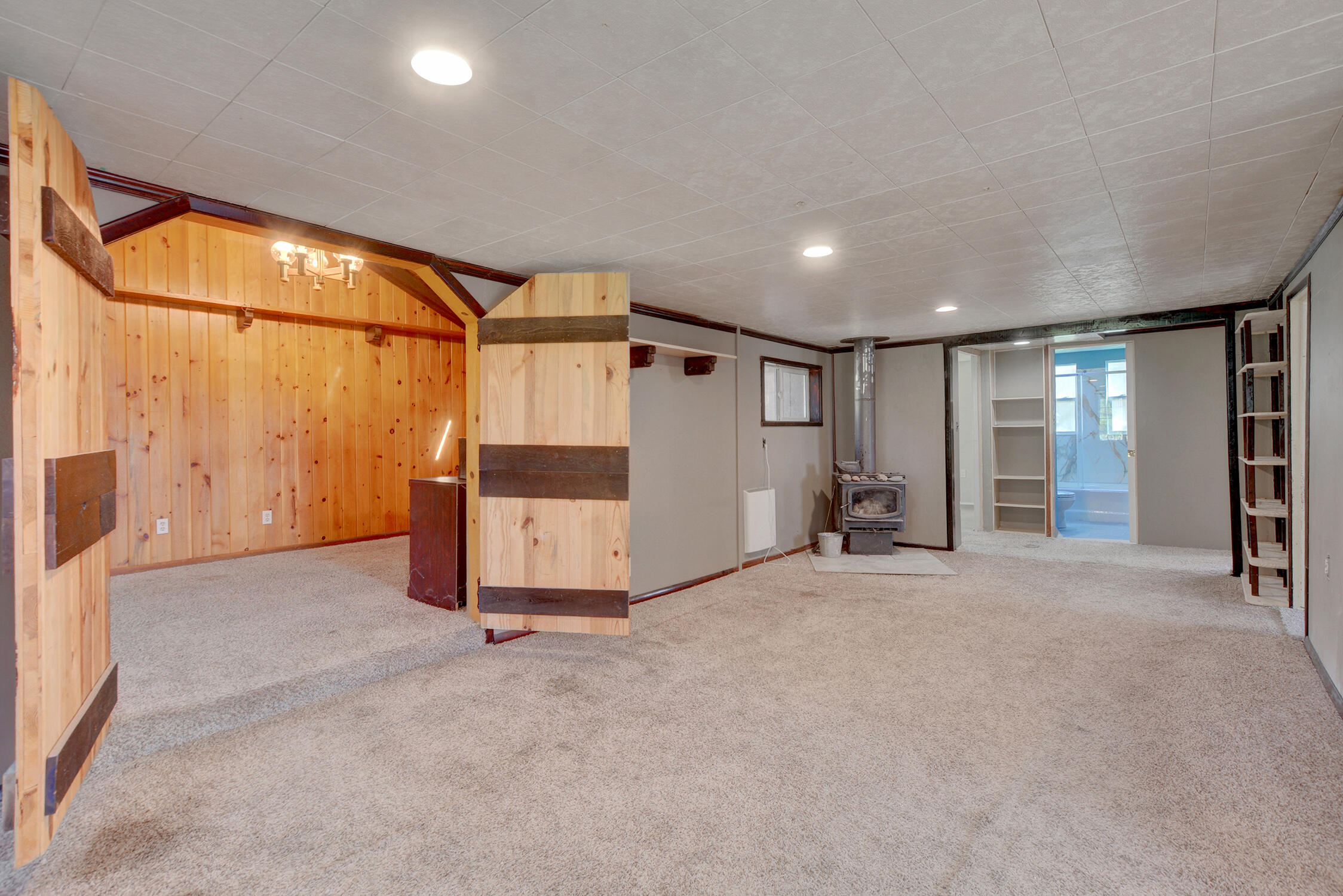 5492 Highway 227 Trail, OR 97541 - Photo 6 of 57