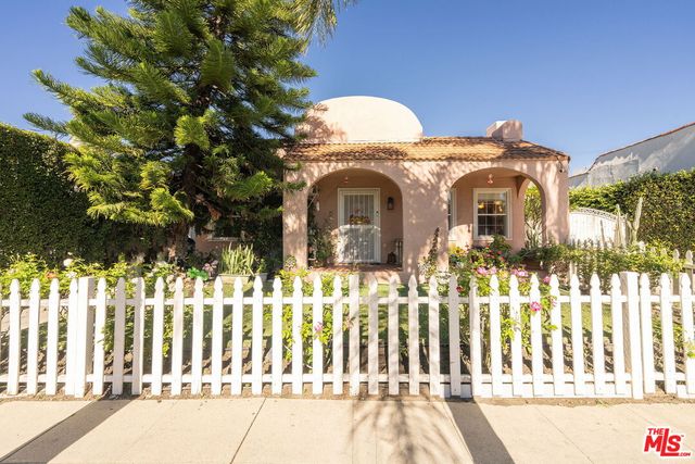 $1,195,000 | 6603 Willoughby Avenue, Los Angeles, CA 90038