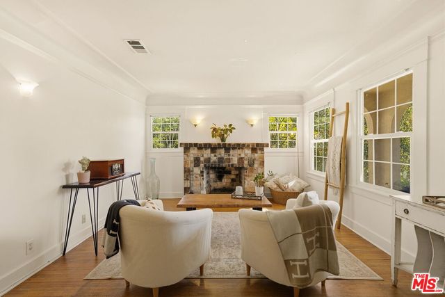 $1,195,000 | 6603 Willoughby Avenue, Los Angeles, CA 90038