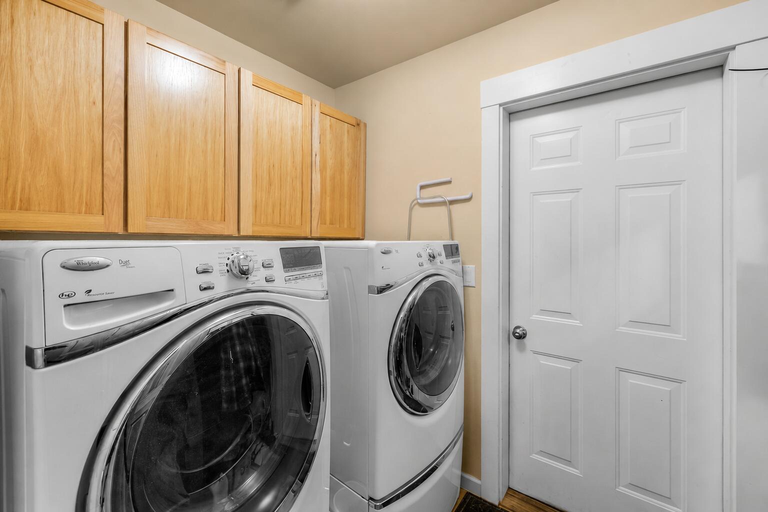 1652 Northeast Redrose Court Bend, OR 97701 - Photo 18 of 20 Utility