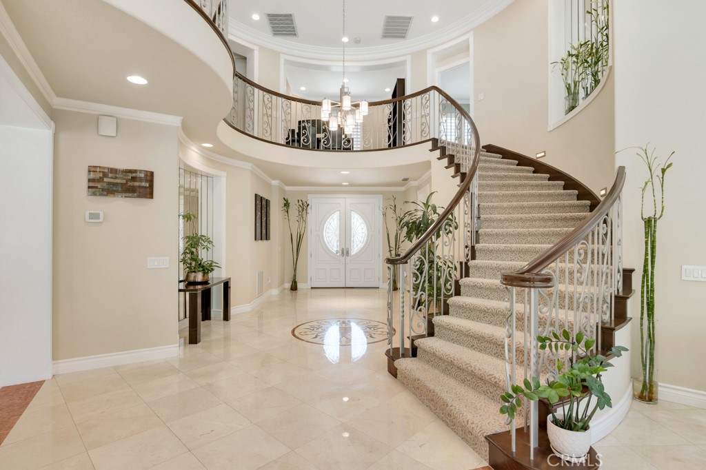 20333 Vía Cellini Porter Ranch, CA 91326 - Photo 5 of 66