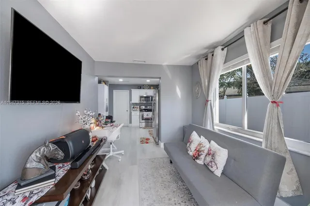 $535,000 | 9400 Northwest 82nd Street, Tamarac, FL 33321